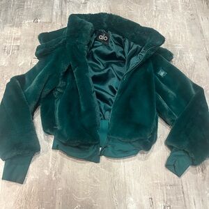 ALO Yoga Women's Faux Fur Foxy Limited Edition Emerald Green